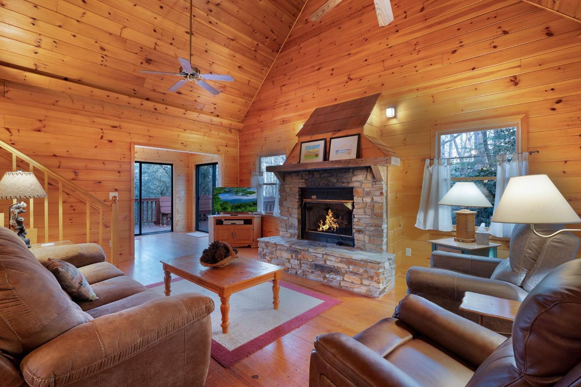 فيلا Peaceful Living Minutes From Blue Ridge Hot Tub Pool Table المظهر الخارجي الصورة